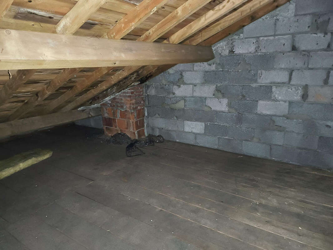 Appartement à JONZIEUX