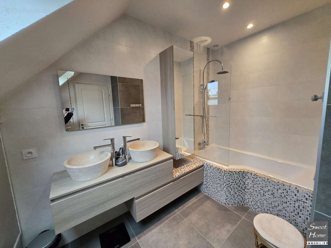 Maison à MAGNY-LES-HAMEAUX