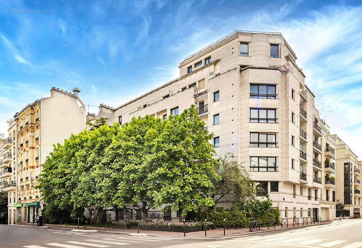 Appartement à LEVALLOIS-PERRET