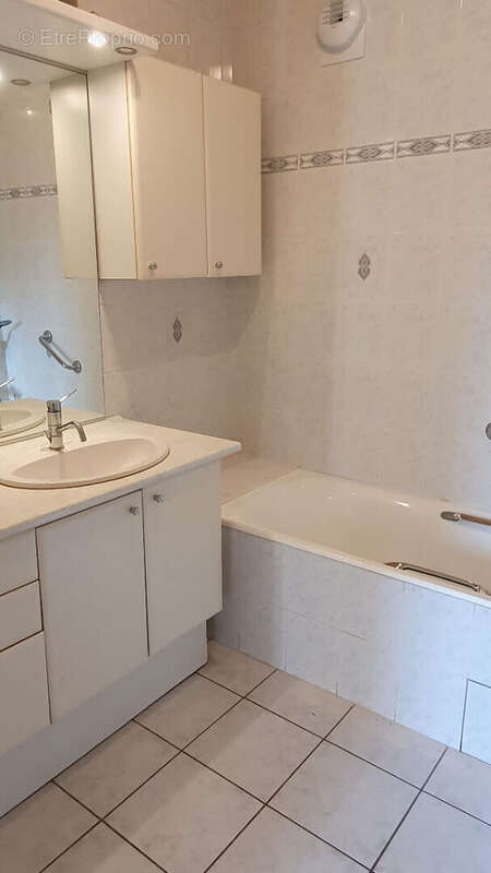 Appartement à LA MULATIERE