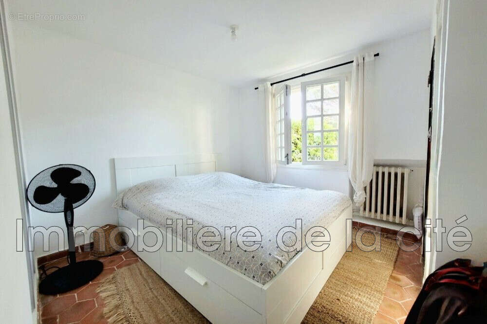 Appartement à GRIMAUD