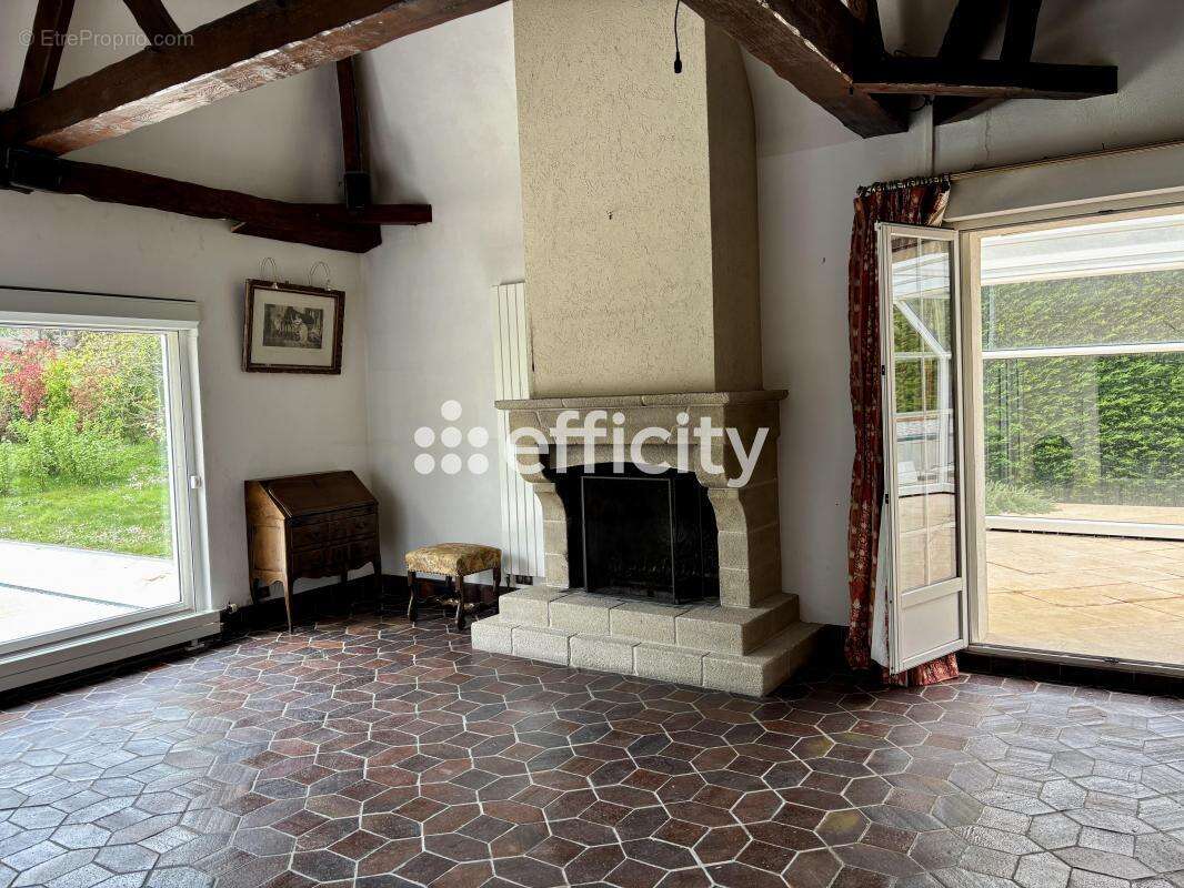 Maison à SAINT-CHERON