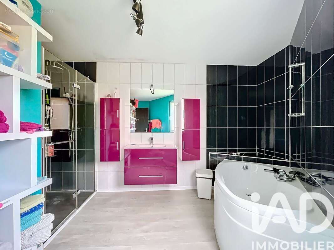 Photo 9 - Maison à RY