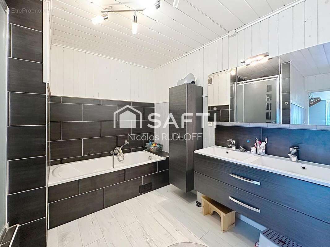 Photo 4 - Maison à AUDUN-LE-TICHE