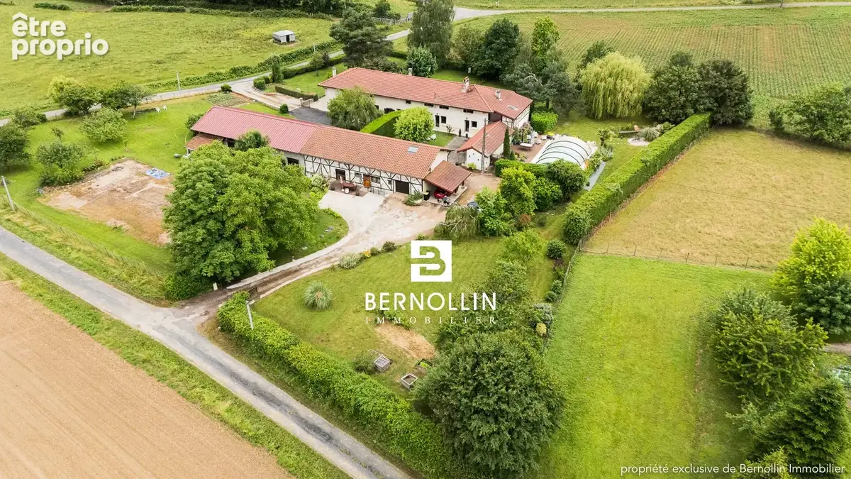 COUP DE COEUR à Curtafond - Propriété de charme de 300 m2 - 11 pièces - photo 29