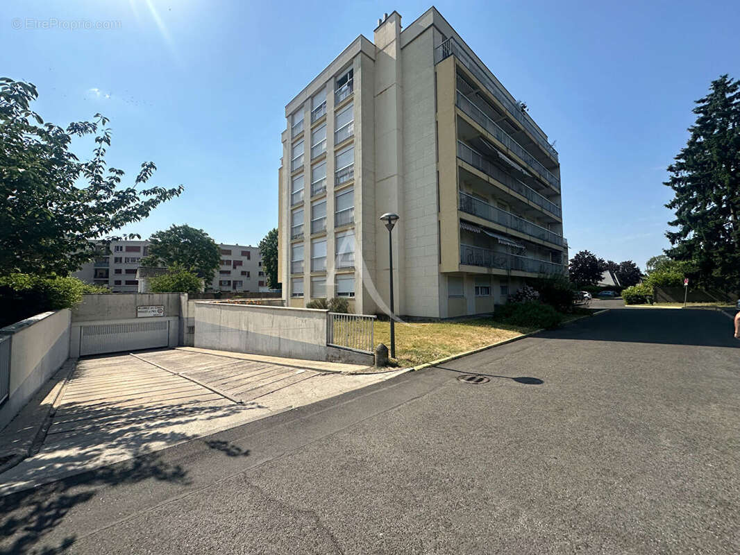 Appartement à ERMONT