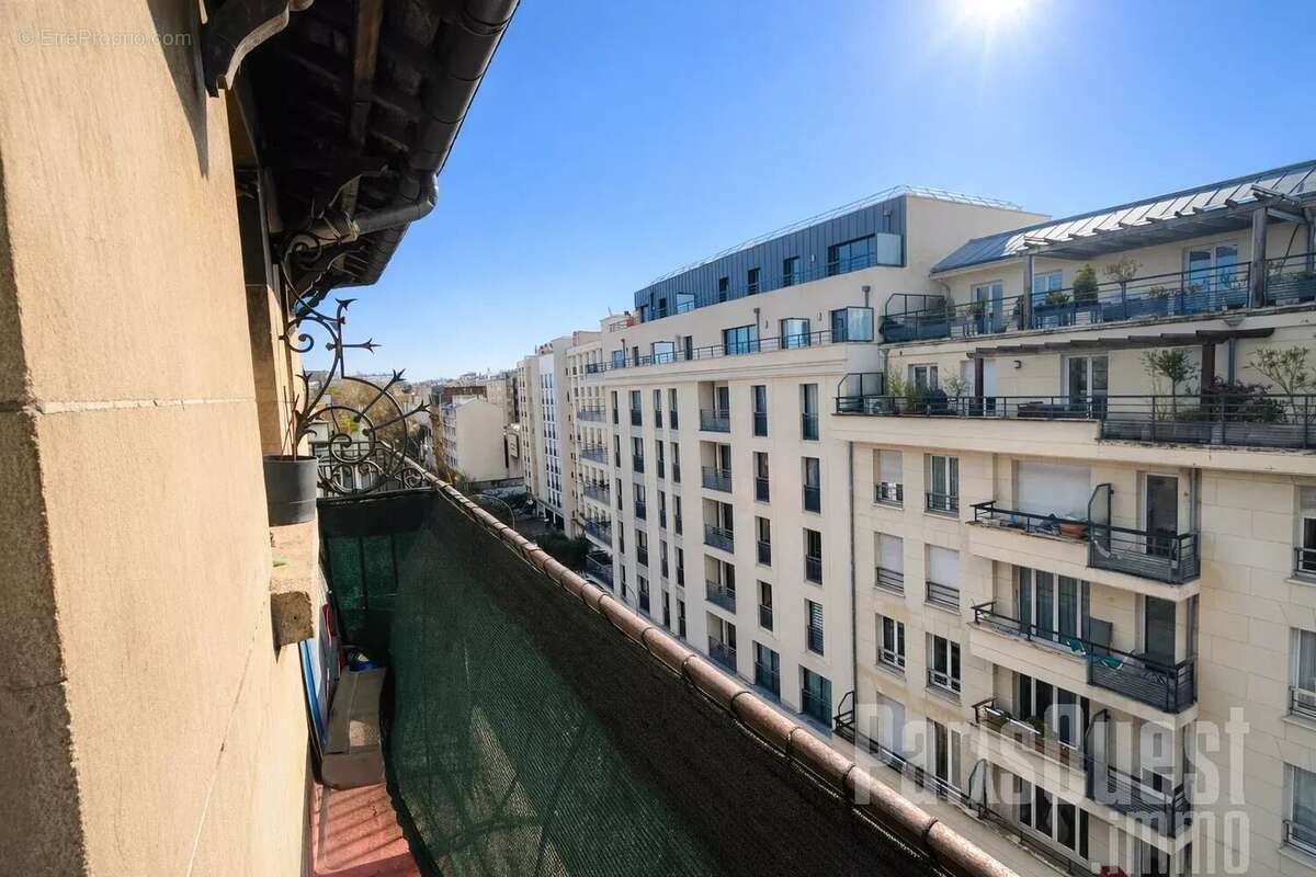 Appartement à ISSY-LES-MOULINEAUX