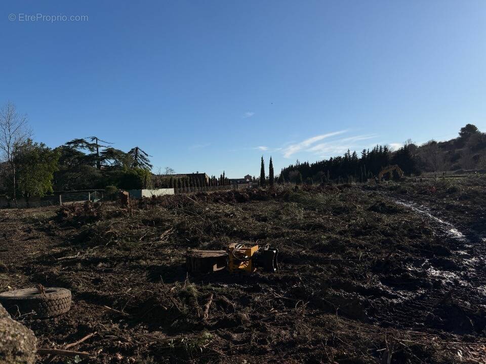 Terrain à LEZIGNAN-LA-CEBE