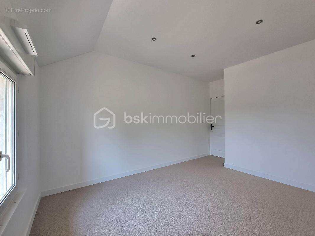 Maison en pierre_ 4 chambres_ jardin ! - photo 13