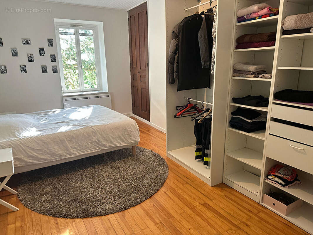 Maison à SEREZIN-DE-LA-TOUR