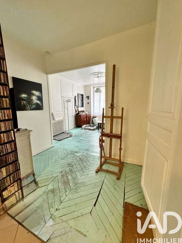 Photo 2 - Maison à VILLENEUVE-L'ARCHEVEQUE