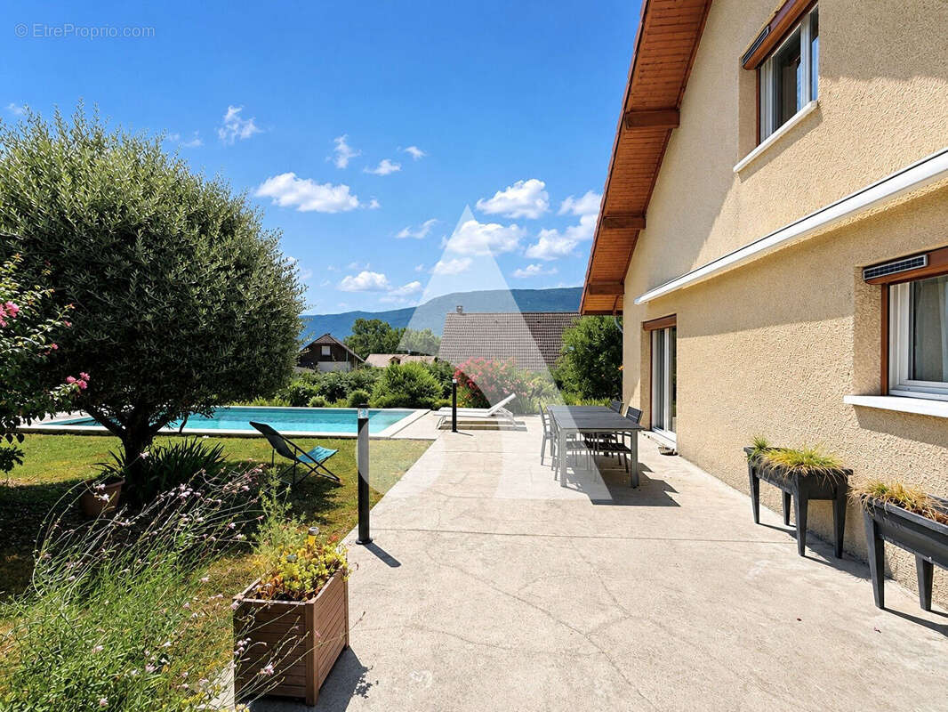 Maison Voglans 6 pièce(s) 136.24 m2 - photo 3