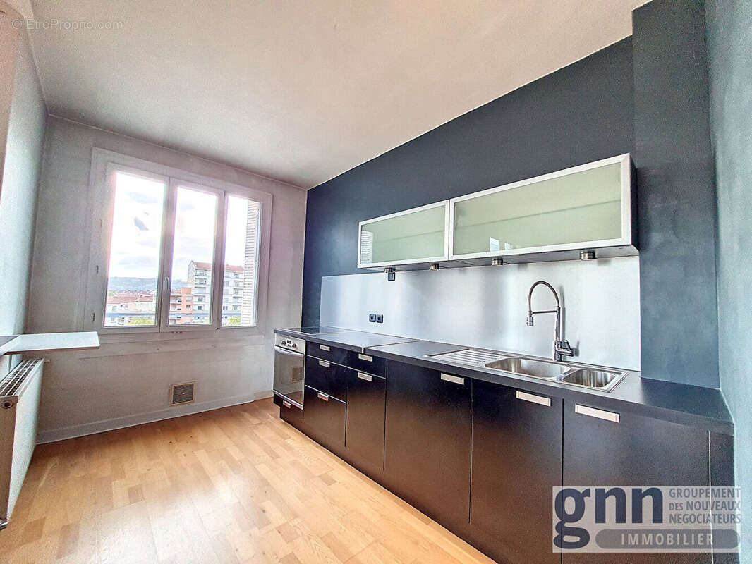 Appartement à LYON-3E