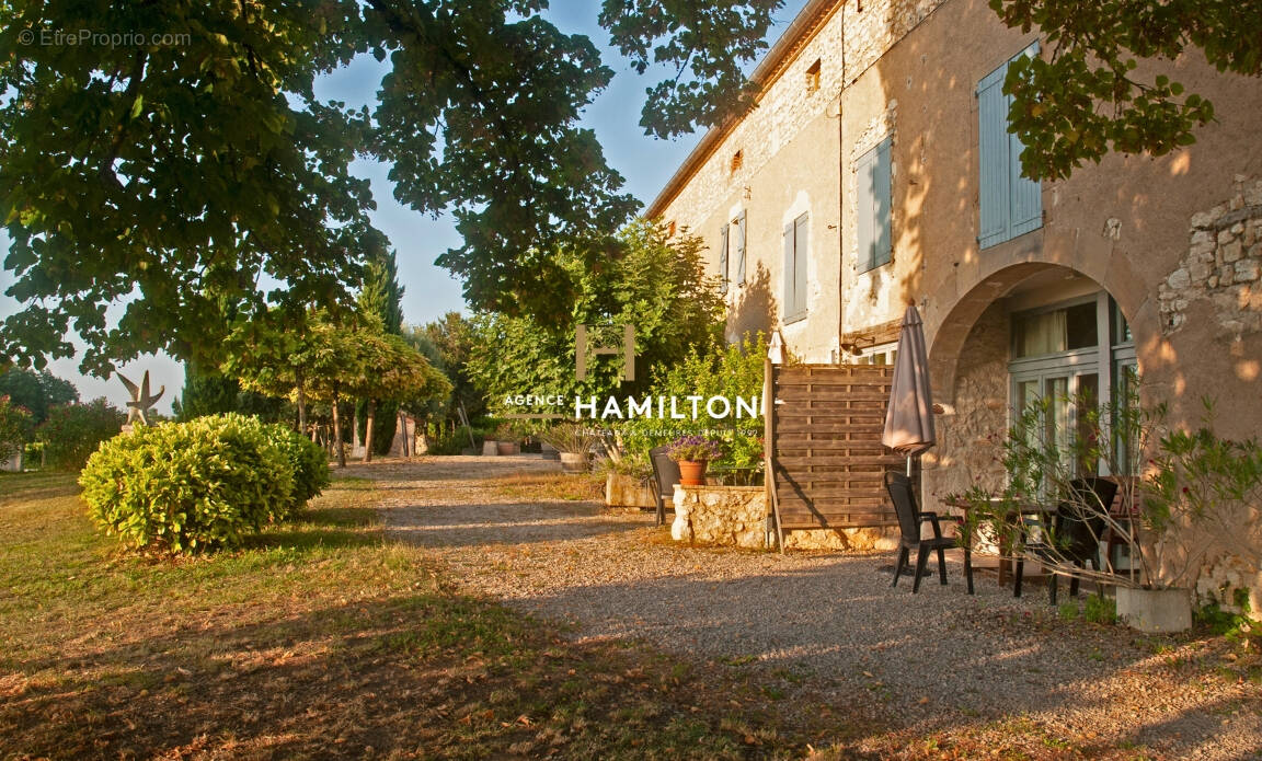Maison à CAHUZAC-SUR-VERE