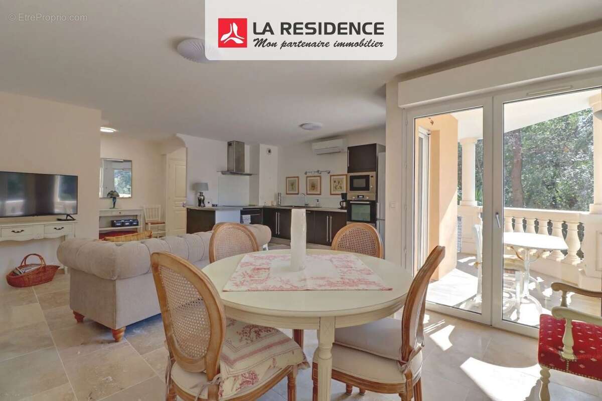 Appartement à FREJUS