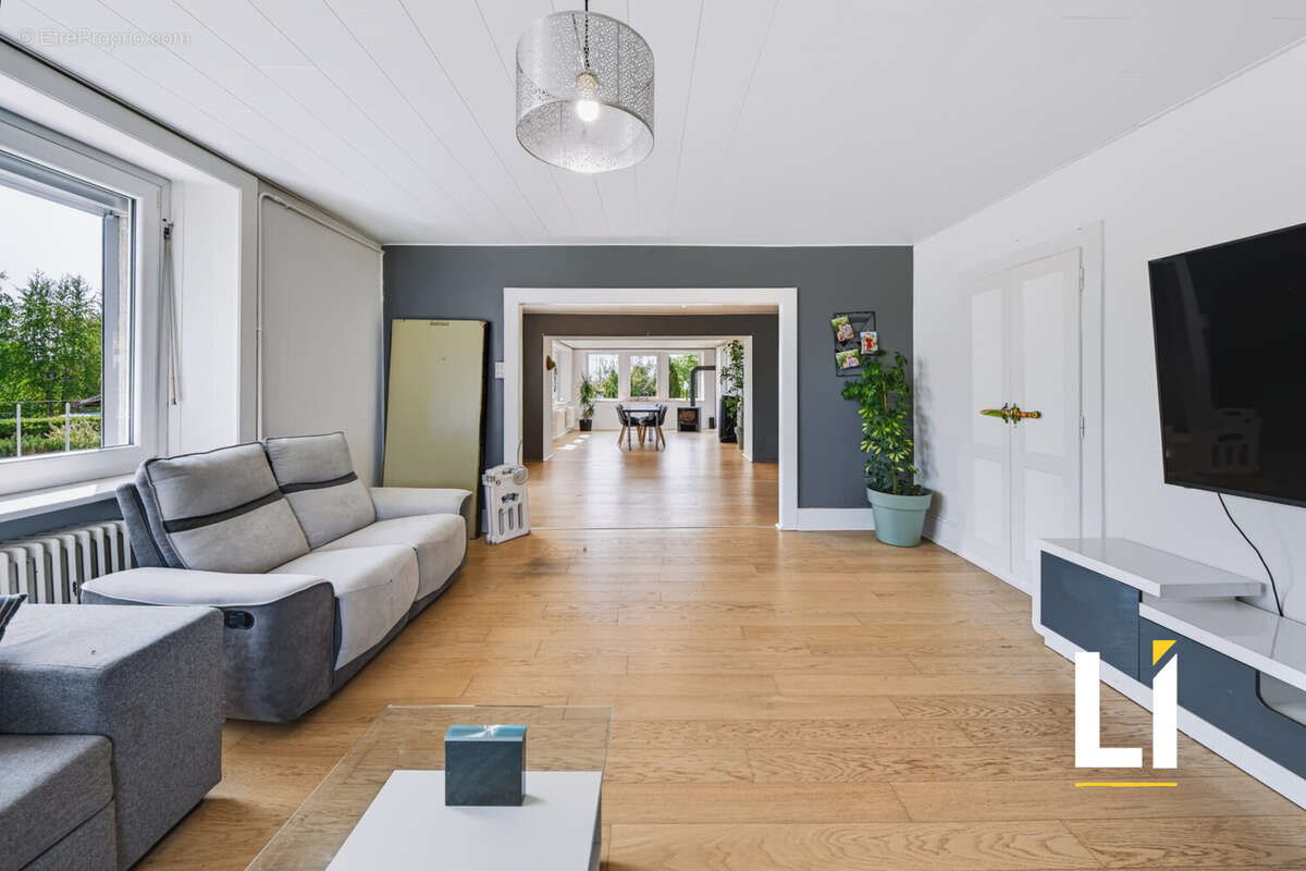 Maison 236 m² à Les Ecorces  - photo 8