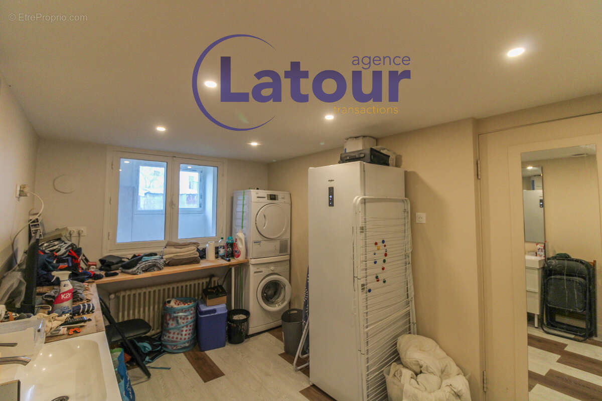 Commerce à VERNOUILLET