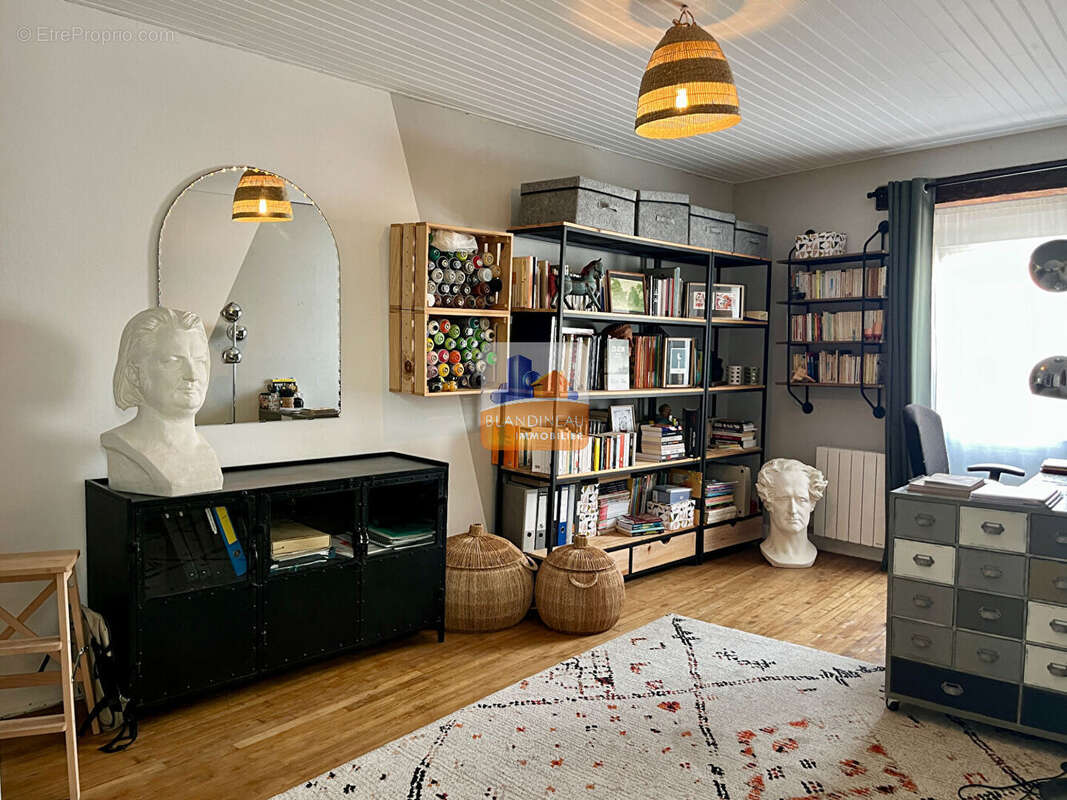 Maison à BOUGUENAIS