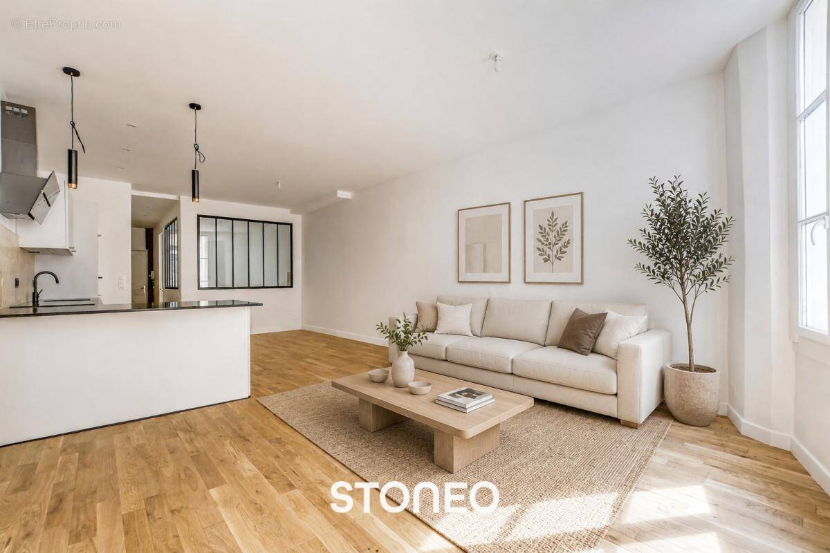 Appartement à PARIS-1E