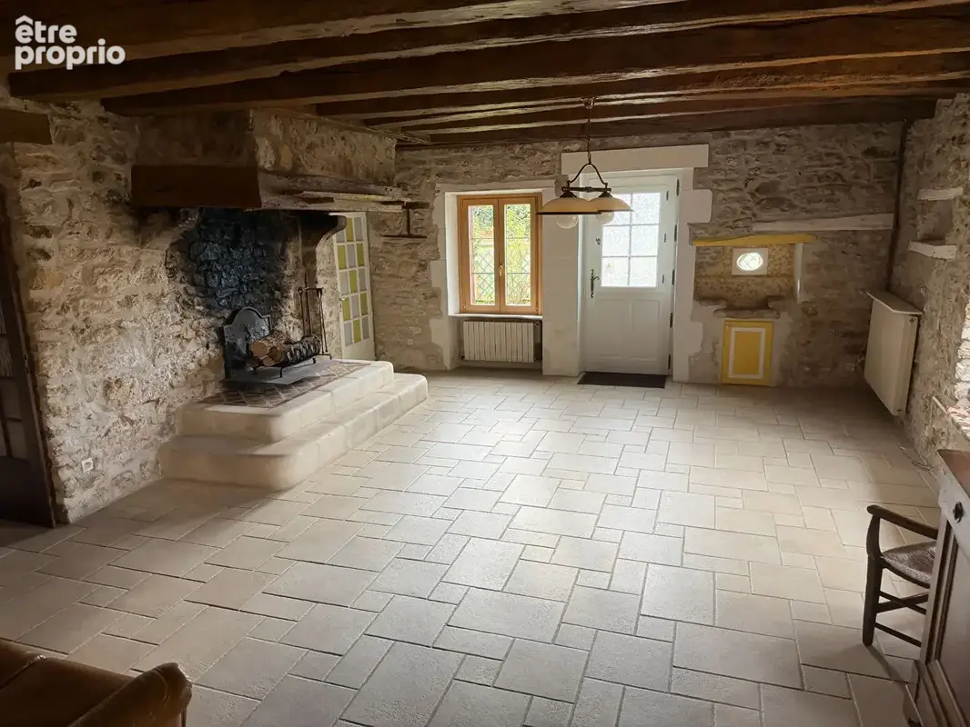 Aslonnes (86) - maison ancienne de charme de 207 m² - 4 chambres - dépendance - photo 10