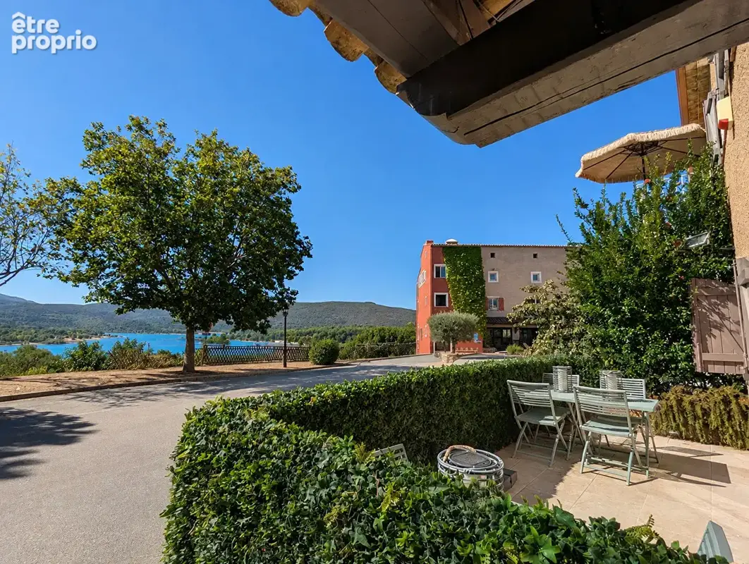 Les Salles sur Verdon, belle maison  avec terrasses et vue sur le Lac. - photo 2