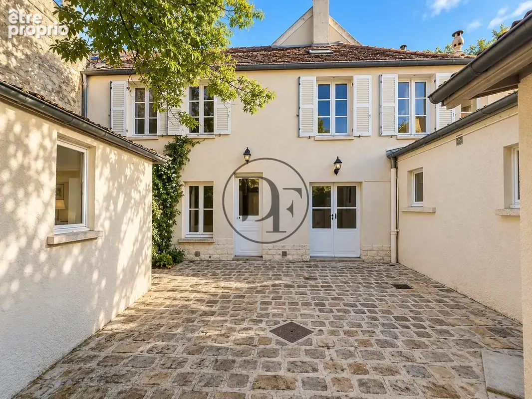 Photo Maison à Fontainebleau au prix de 493 000€