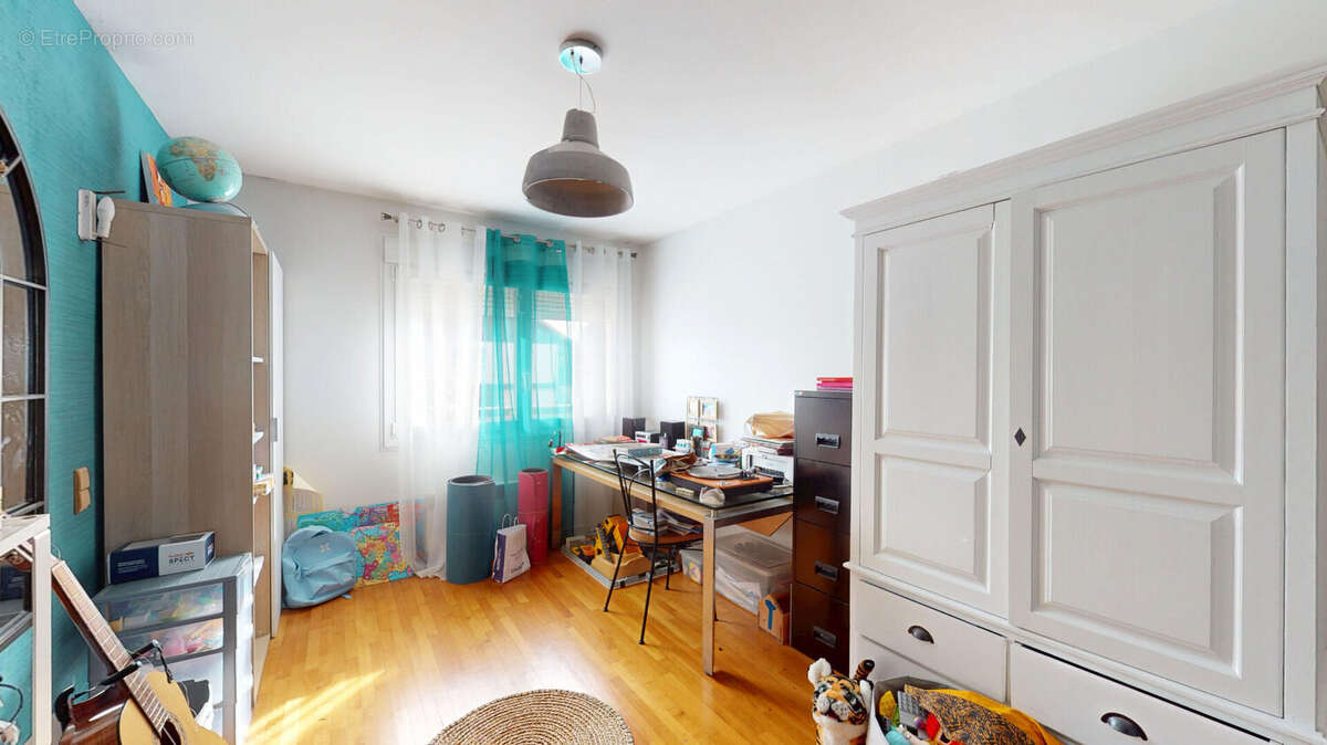 Maison à AVANNE-AVENEY