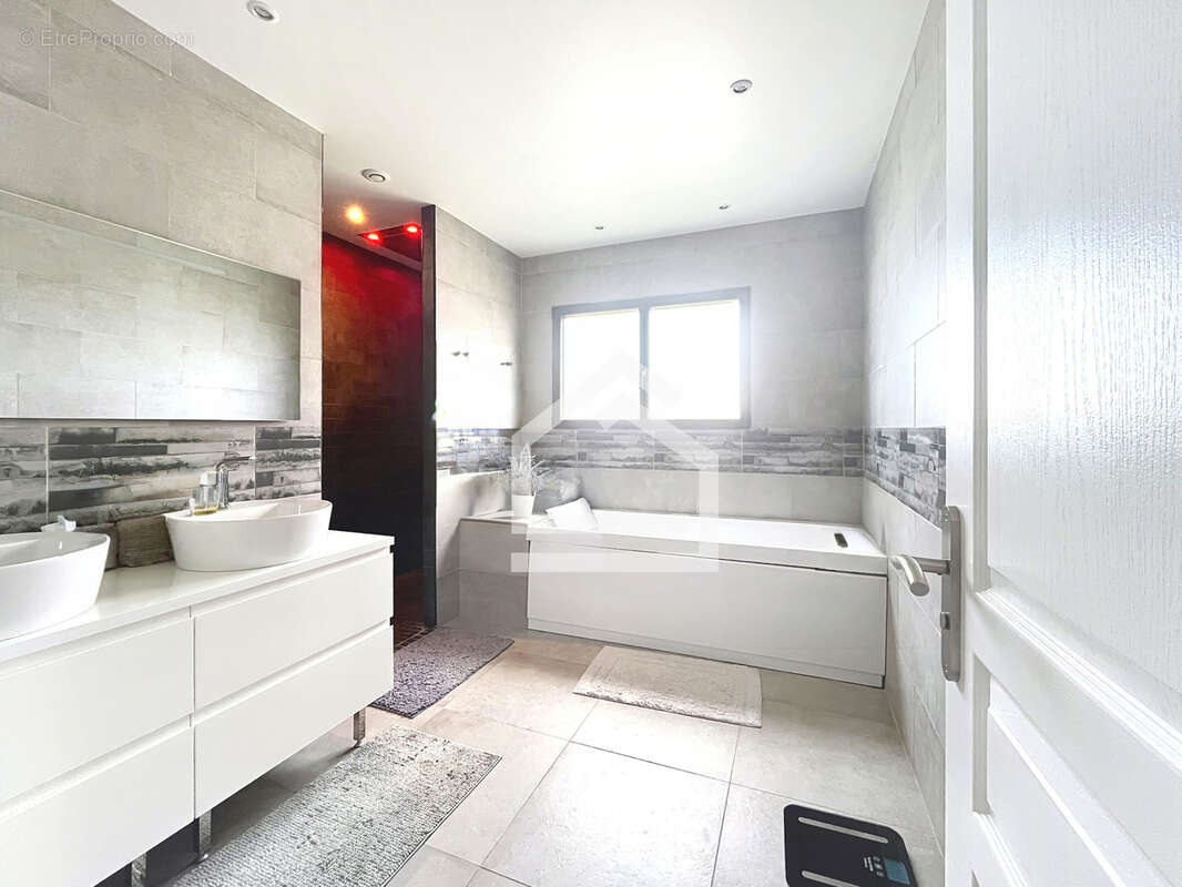 Cestas, villa contemporaine de plain-pied de 175m2 - photo 13