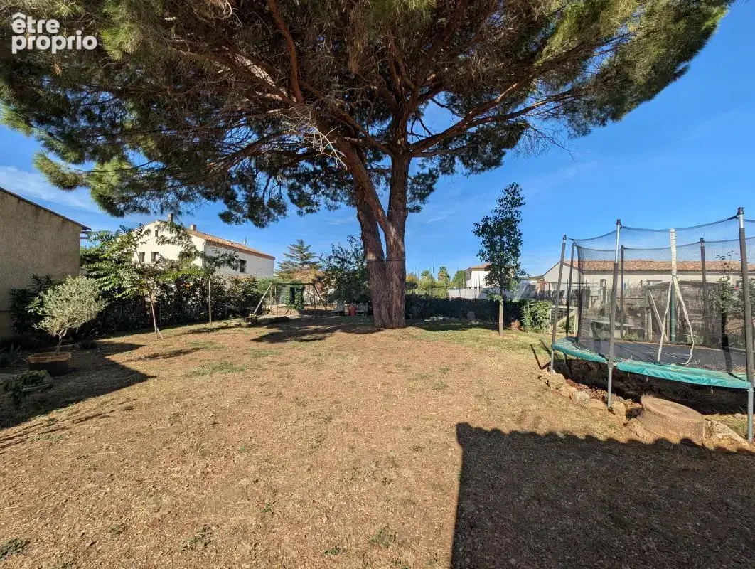Lézignan-la-Cèbe : belle maison de plain-pied rénovée, au calme d'une impasse - photo 13