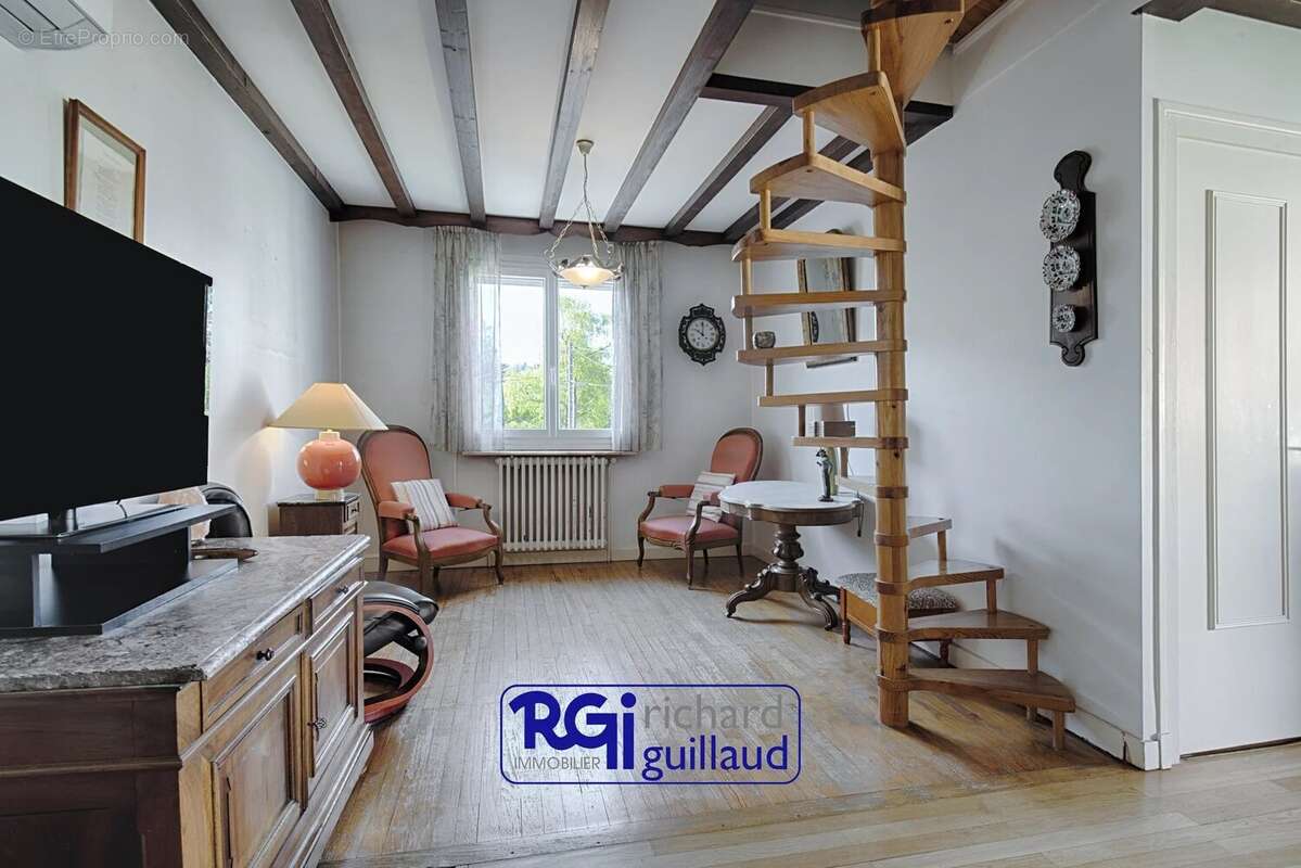 Maison à BOURGOIN-JALLIEU