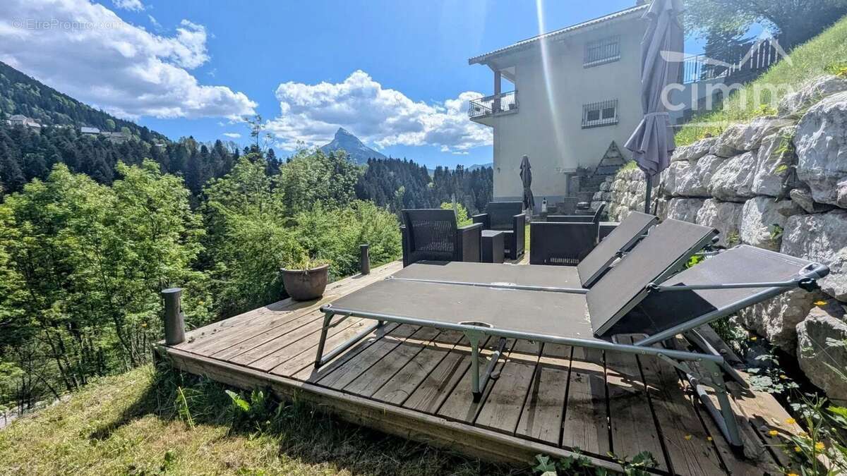 Maison à SAINT-PIERRE-DE-CHARTREUSE