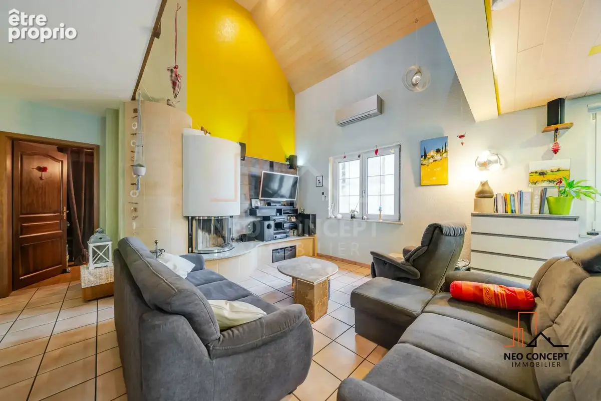* SOUFFLENHEIM - Charmante Maison de 170 m² au sol, construite sur 9.36 ares de terrain ! * - photo 3