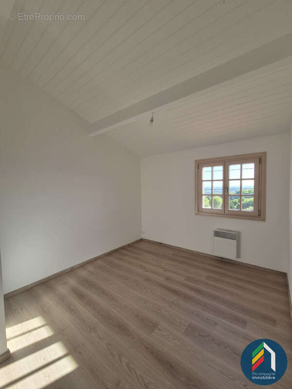 Maison à POUZAUGES