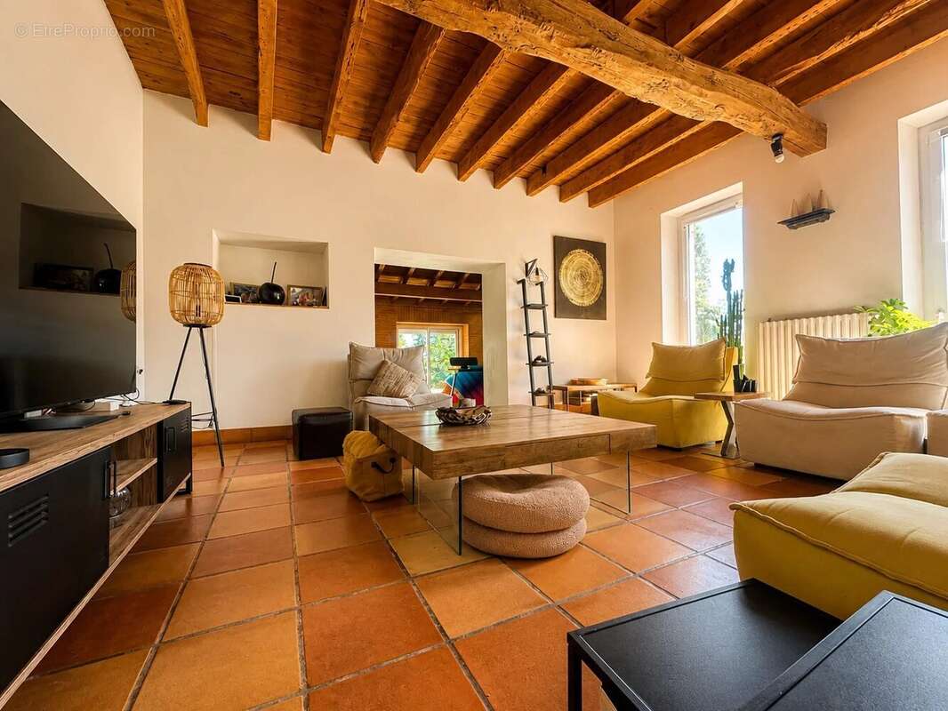 Maison à LAPEYROUSE-FOSSAT