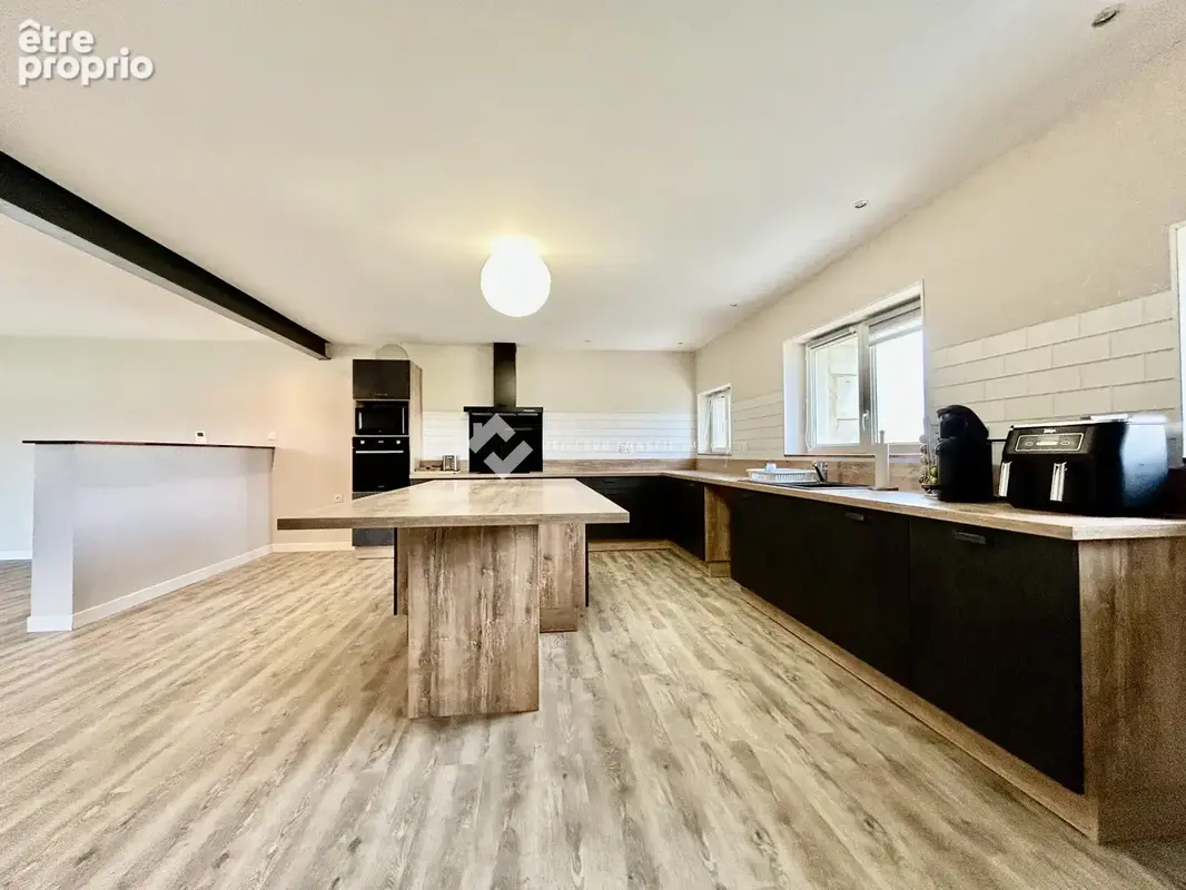 Maison 6 pièces 199 m² à vendre à Avanton (86170) - photo 3