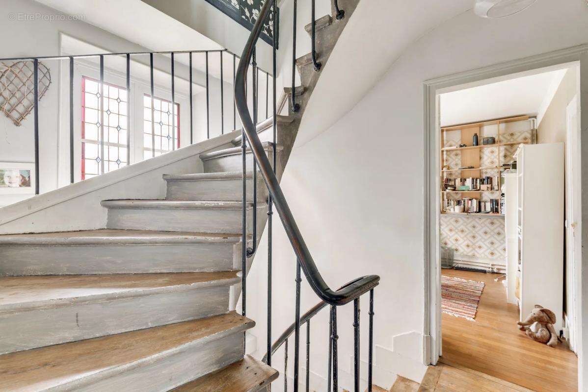 Maison à VILLENEUVE-LA-GARENNE