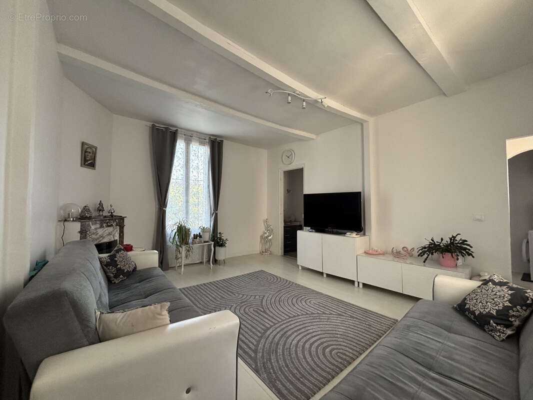 Maison à STAINS