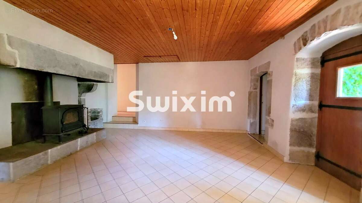 Propriété de caractère en pierre - photo 4