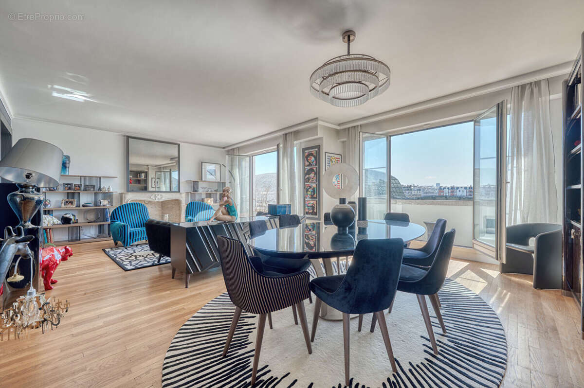 Appartement à BOULOGNE-BILLANCOURT