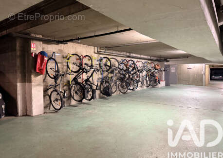 Photo 4 - Parking à PARIS-20E