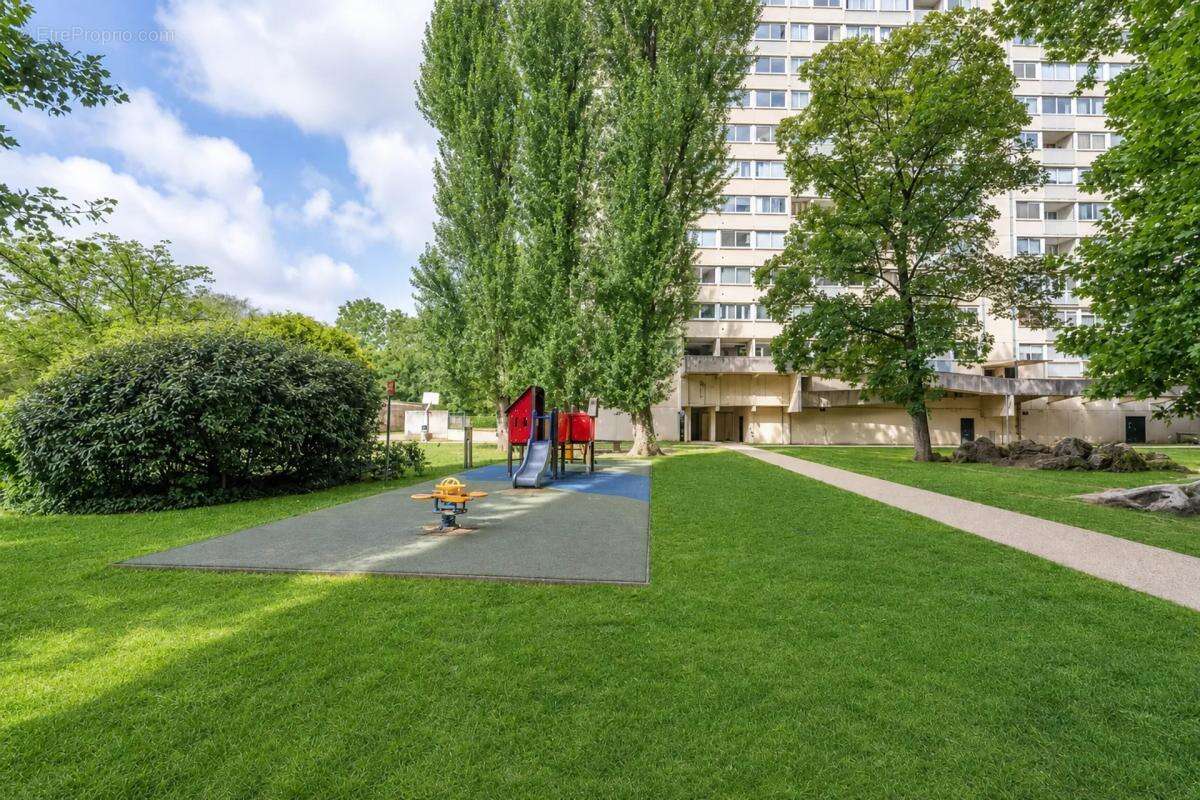 Appartement type F3 avec double séjour - photo 12