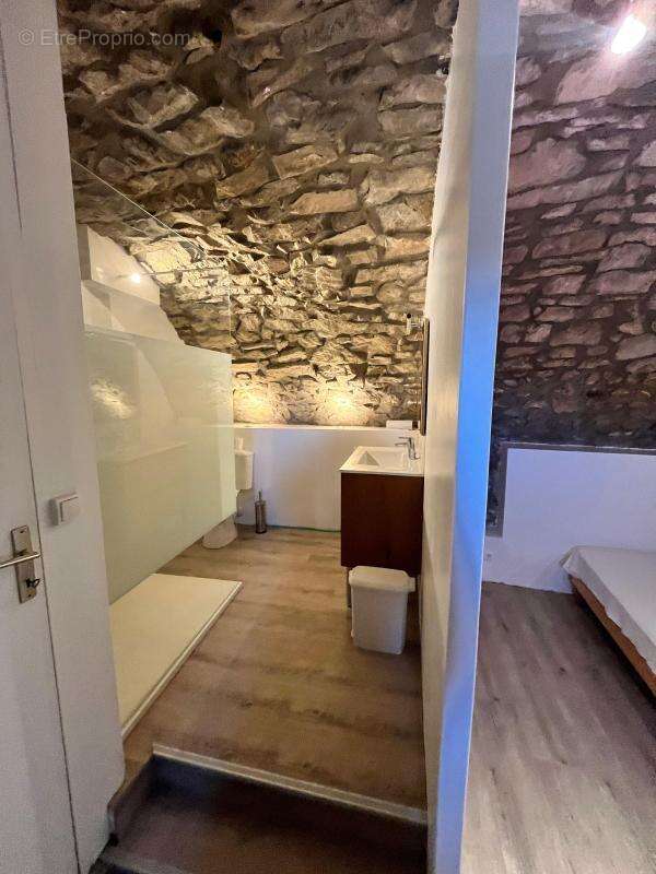 Maison en pierres avec terrasse - photo 8