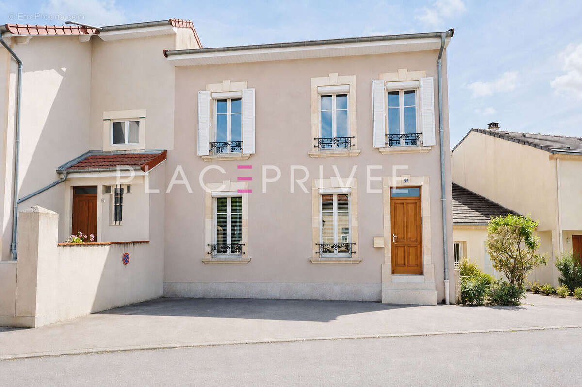 Maison à LAXOU