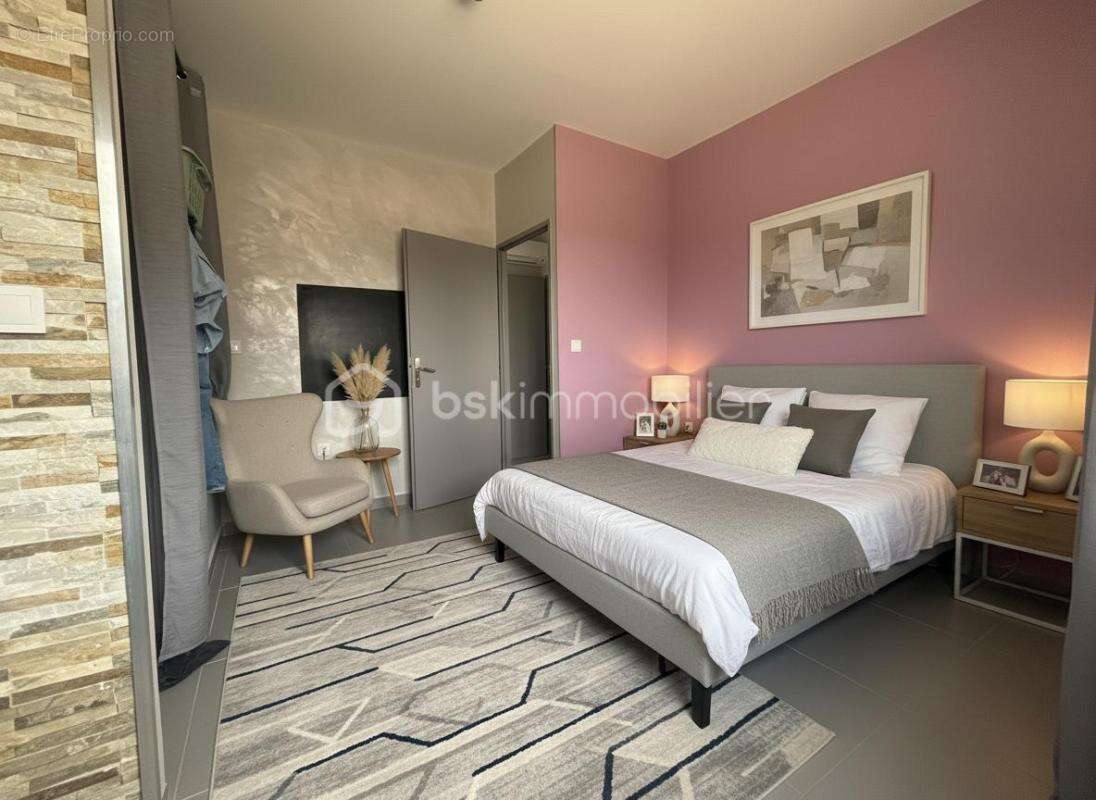 A 10min de pierrelatte -maison 2015 - 2 suites - jardin plein sud - garage evolutif - photo 4