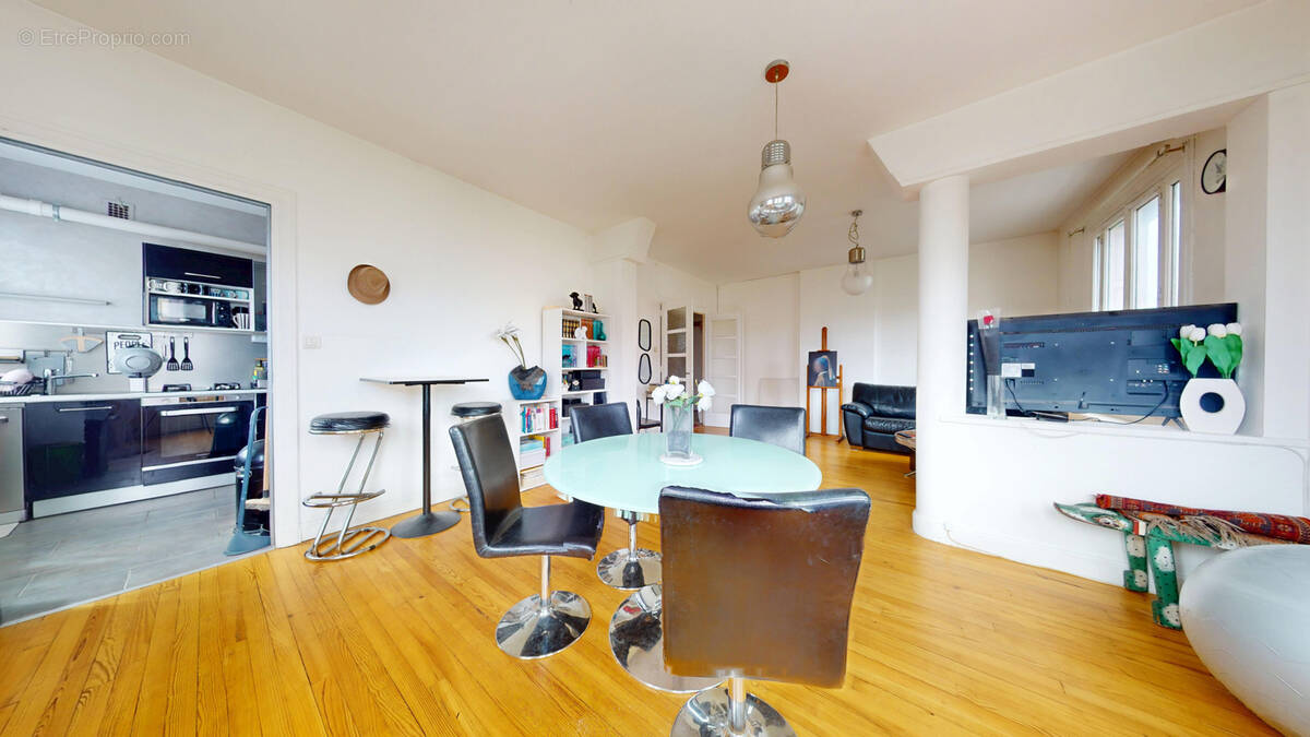 Appartement à SAINT-ETIENNE
