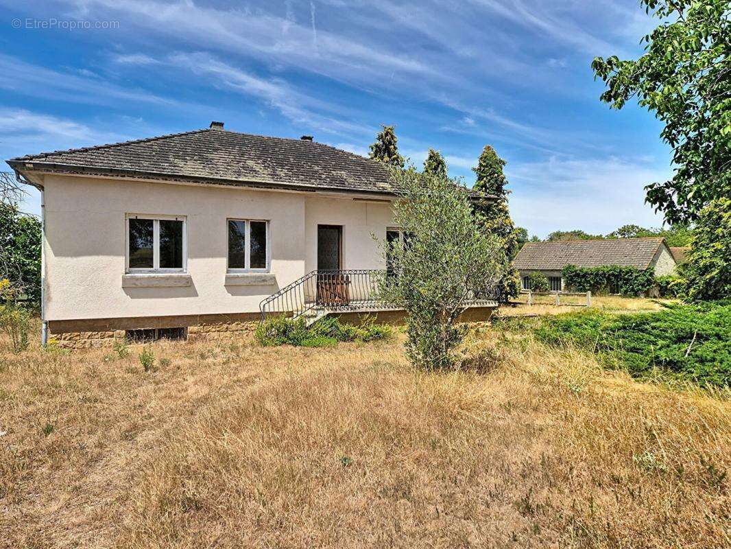 Un domaine de 11,6 hectares aux portes d'Avord - photo 4