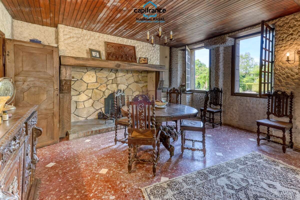 Propriete à vendre 11 pièces CUZORN (47), Propriété de caractère de 280 m² avec piscine et 1,3 hectare - photo 10
