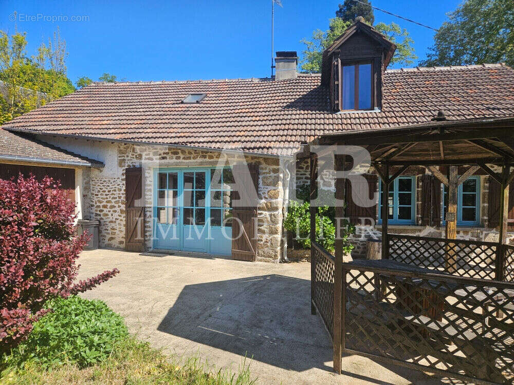 Maison à SAINT-PIERRE-DES-NIDS