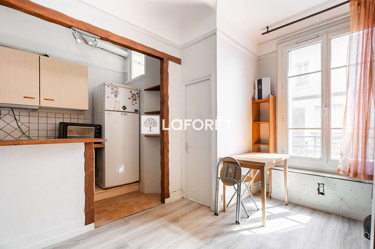 Appartement à PARIS-17E