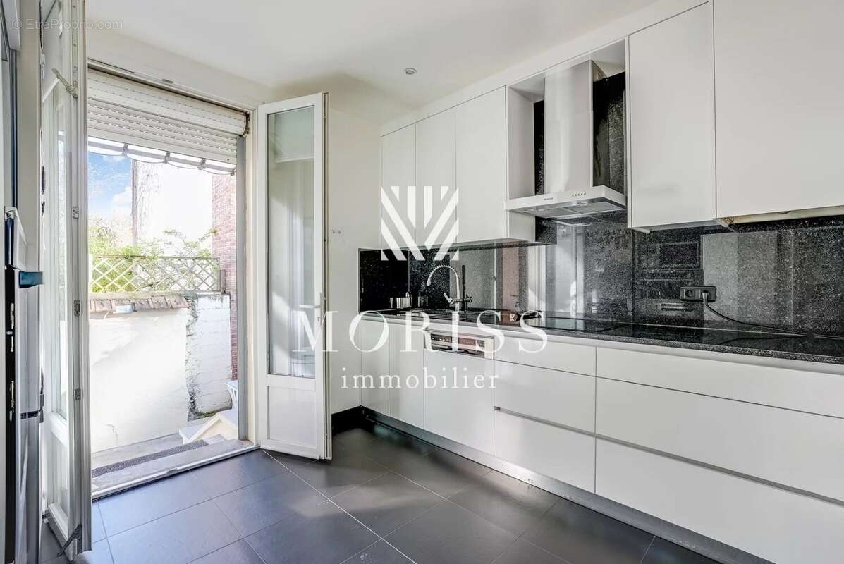 Appartement à LE PERREUX-SUR-MARNE